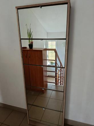 Skrinka na topánky, 