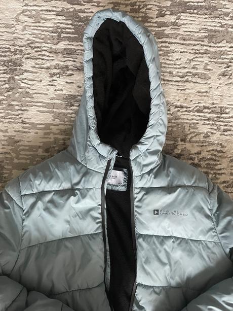 Vetrovka, reserved,146