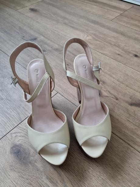 Kožené sandále na platforme 36, 36