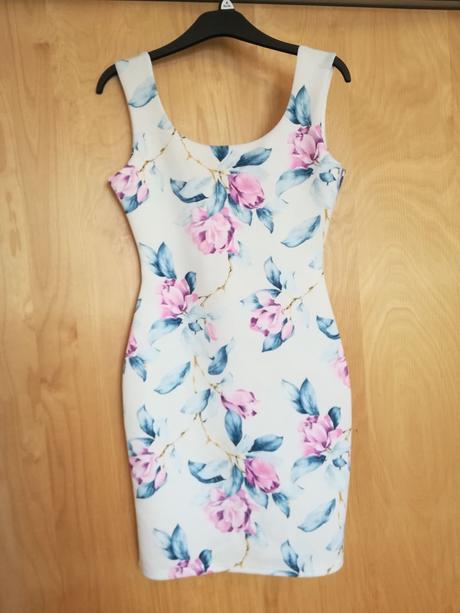 Kvetované šatočky, 