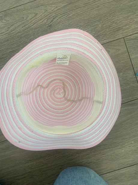 Klobučik slamený, 134