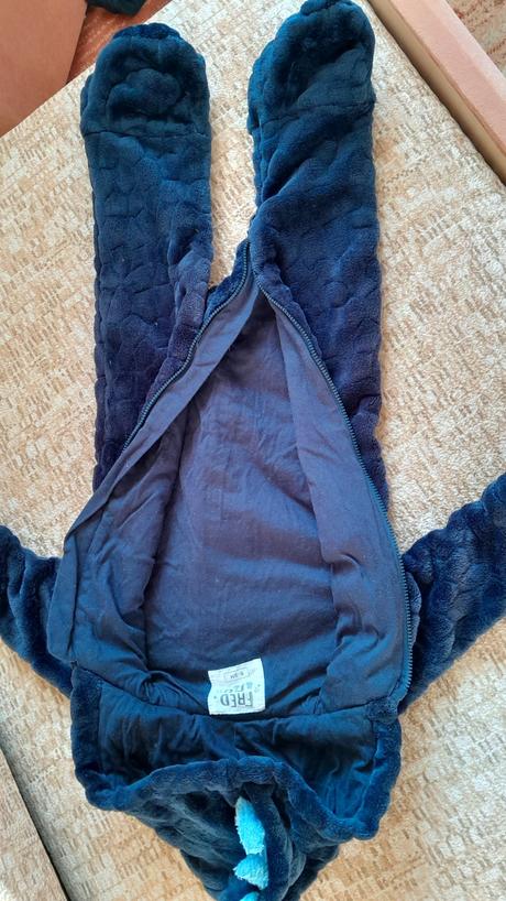 Bundička a kombinéza, 74