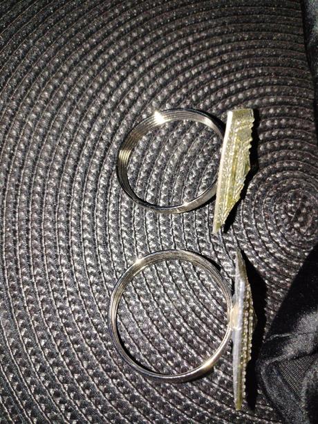 3 držiaky na servitky,