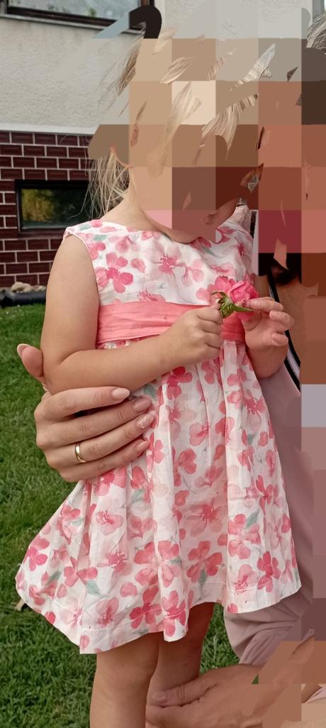 Slávnostné kvetinkové šaty lola palacios, 86