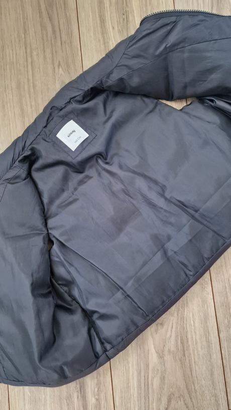 Vesta zateplená, sinsay,146