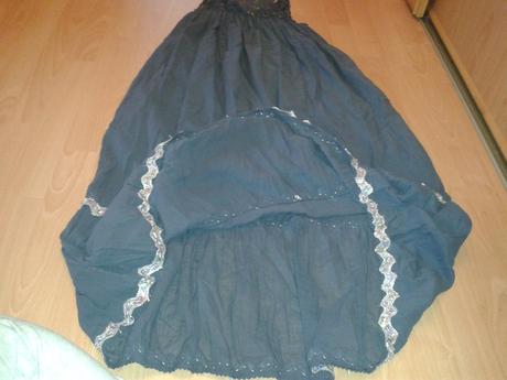 Sive letne maxisaty, 40