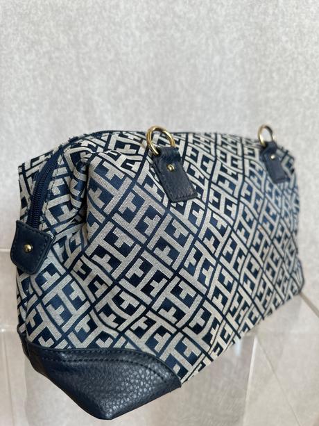 Tommy hilfiger - kozmetické púzdro,
