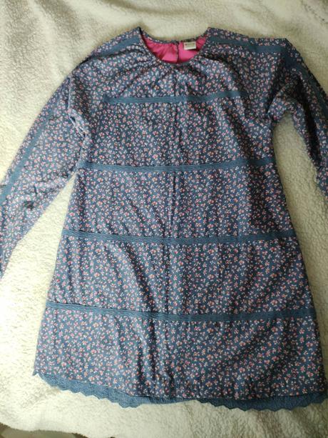 Šaty s kvetinkami, 164
