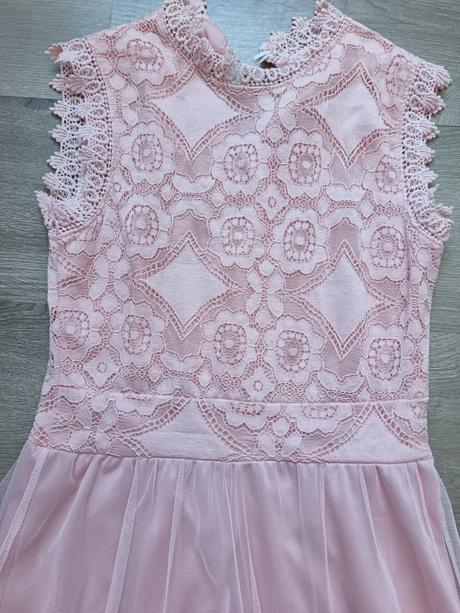 Slávnostné sary, amisu,s