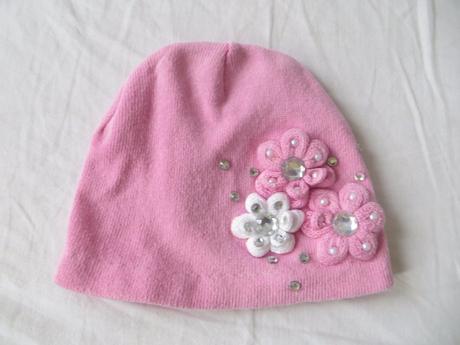 Ružová čiapka, 80