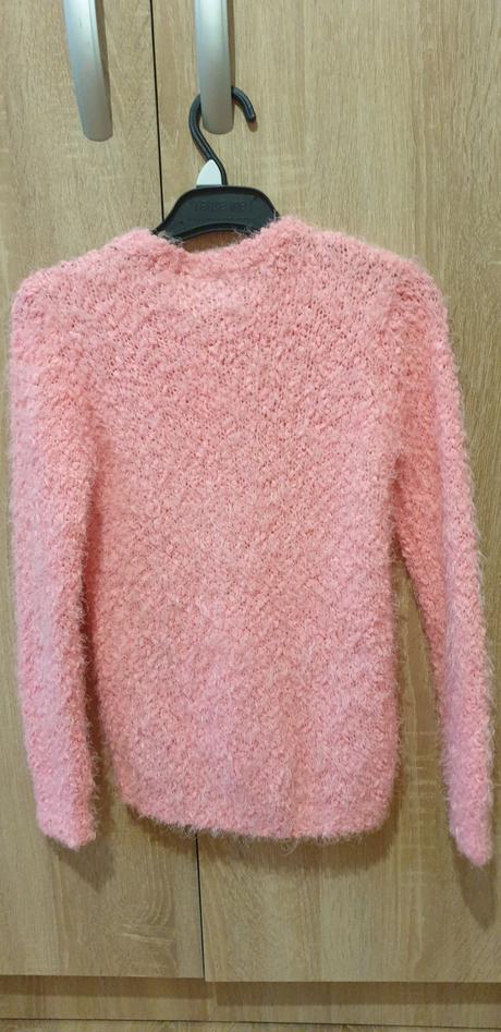 Dievčenský svetrík, 128