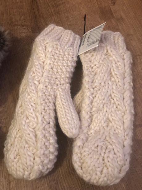 Zimný nenoseny komplet ciapka a rukavice, h&m,l