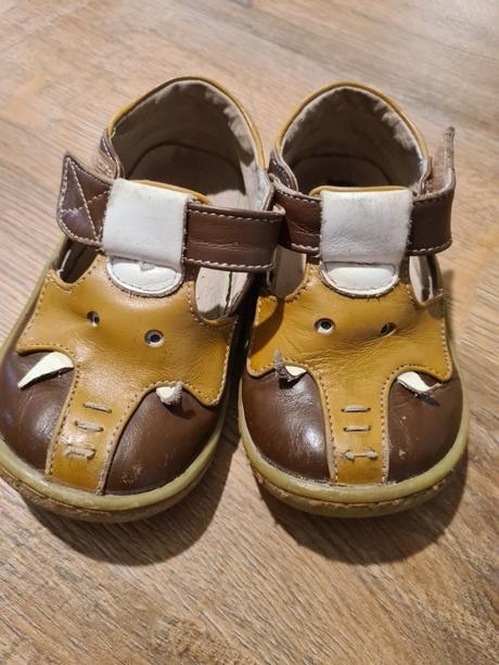 Sandalky, livie & luca,24