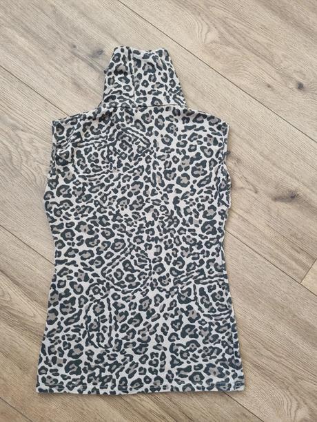 Roláčikový top bez rukávov s, s