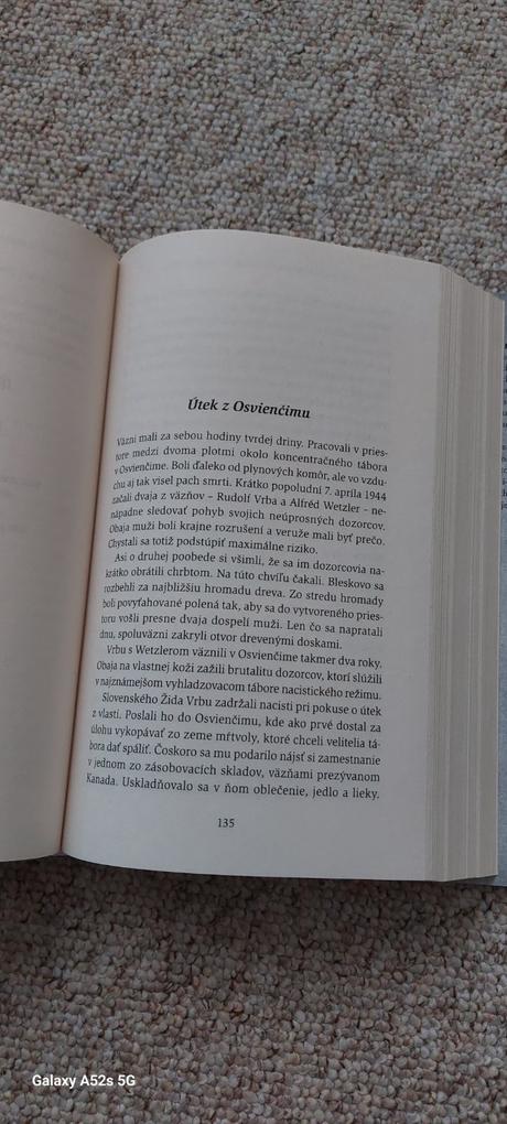 Keď hitler bral kokaínu a leninovi ukradli mozog, 