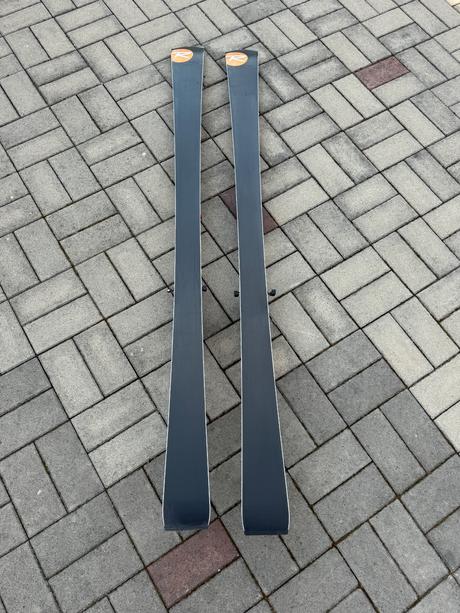 Zjazdové lyze, rossignol,160-169 cm