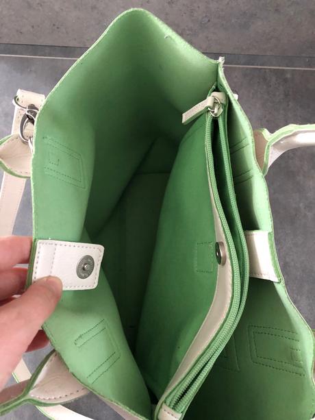 Kabelka carpisa, carpisa