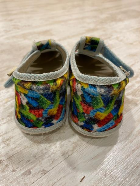 Papuce manik, manik,28