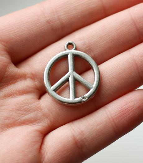 Prívesok znak mieru,