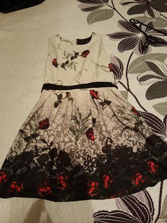 Spoločenské šaty, m