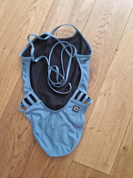 Dievcenske plavky jolyn velkost 26, 146