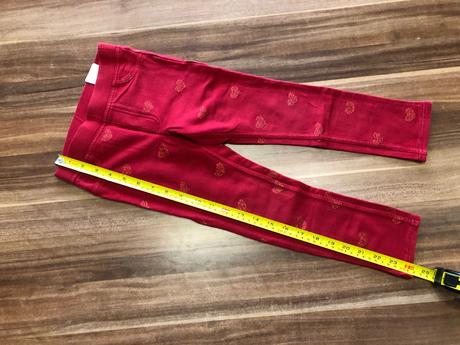 Dzeginsy a svetrik, 110