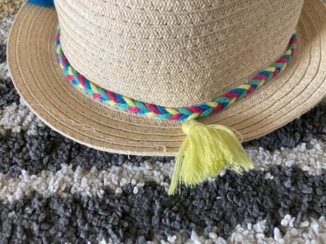 Slamený klobúčik so strapcami 128/140, reserved,128