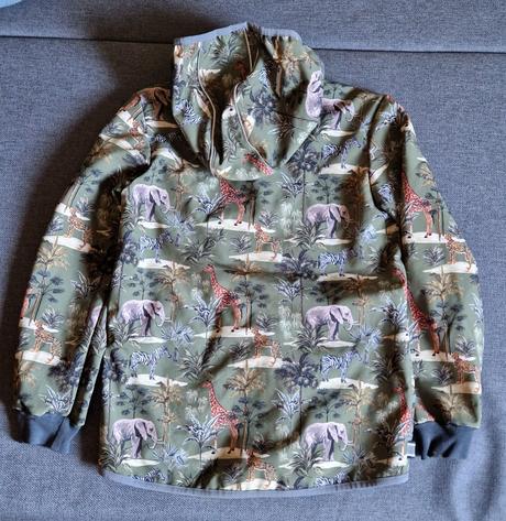 Softshellova bunda sijemesrdcem, 128
