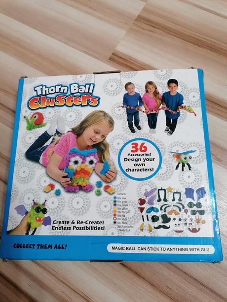 Stavebnica farebné bodliačiky, 