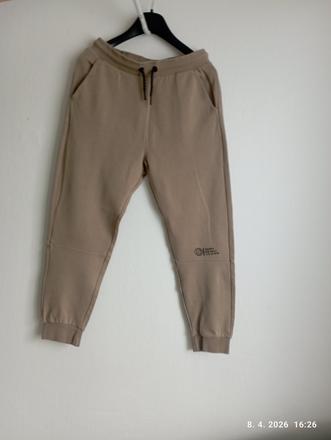 Tepláky pre plnšieho chalana (už s poštou), f&f,158