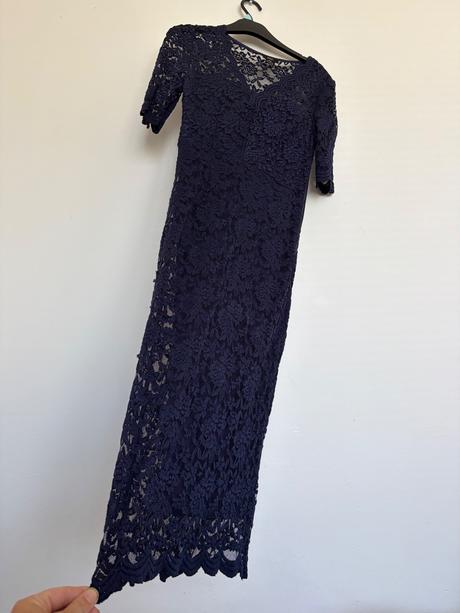Cipkovane tmavomodre midi saty v style dolce 36, f&f,36