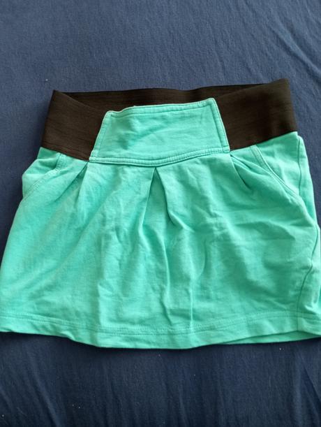 Suknicknicka na gumu, m