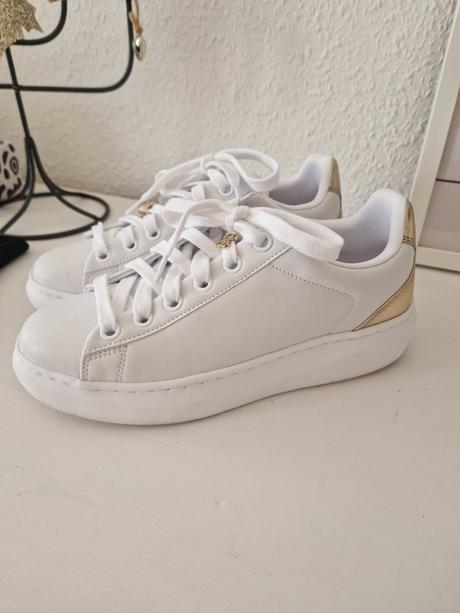 Guss eu40, guess,40