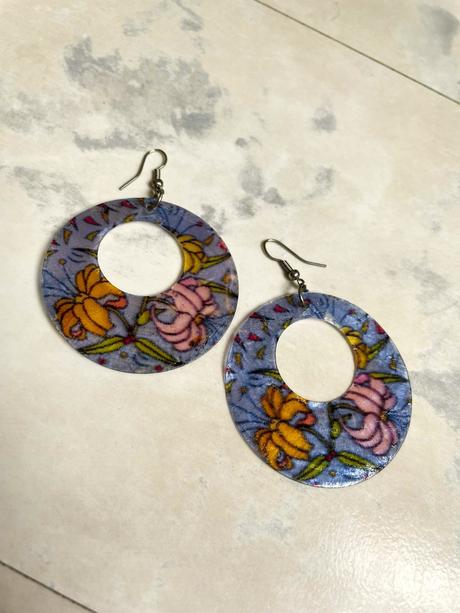 Perleťové náušnice, 