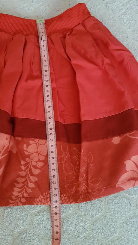 Dievčenská suknička veľkosť cca 6 rôčkov, 122