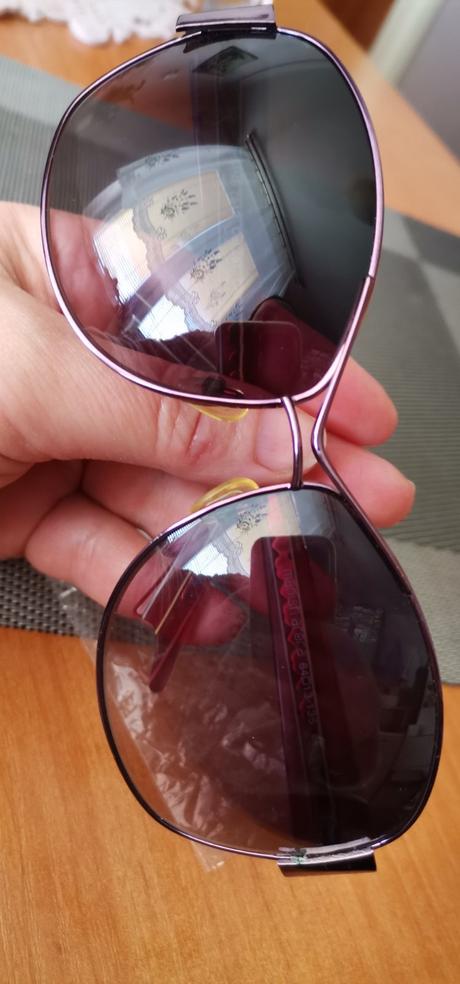 Slnečne okuliare, avon