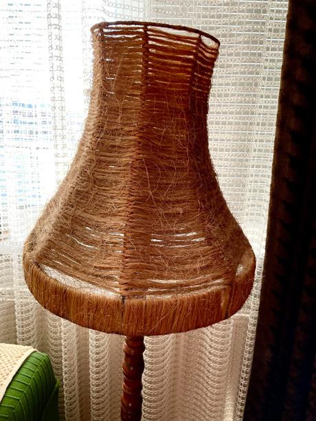 Drevená naturálna lampa, 