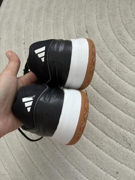 Adidas halové tenisky speedcourt m vel.44 1/2, adidas,44