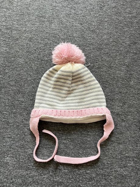 Zateplená čiapka, 68