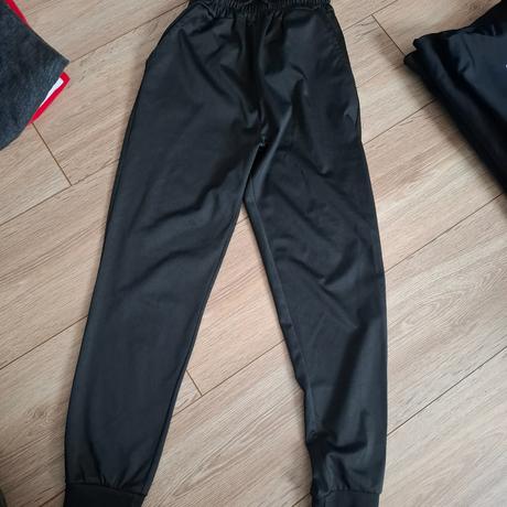 Balík nike 134/140 + darujem tepláky, nike,134