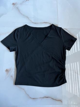 Vrúbkované tričko top stav, l