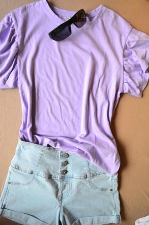 Nádherné fialové tričko z bavlny s/m, m