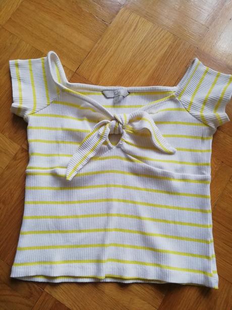 Crooptop clockhouse, v. s, clockhouse,s