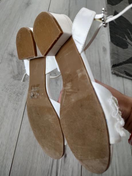 Sandálky, 36