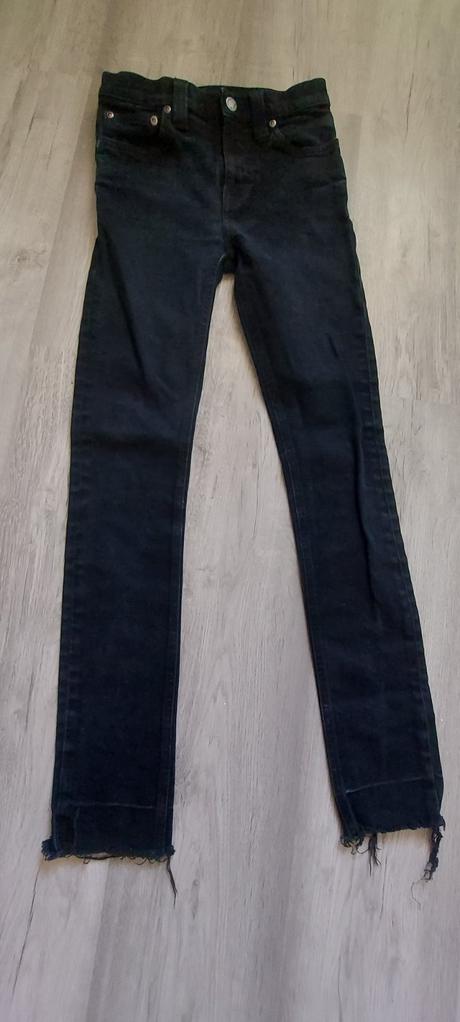 Krásne rifle zn.nudie jeans co s vysokým pásom, 32