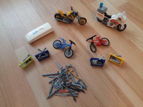 Playmobil motorky, bicykle, náradie,
