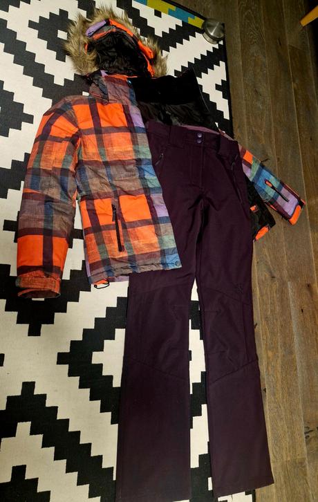 Krasna lyziarska suprava foxi/authority v.xs/s, authority,m