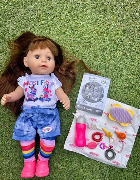 Baby born sestrička, 