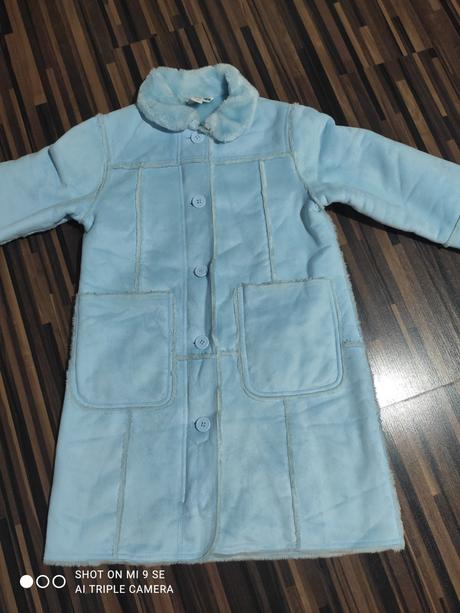 Bledomodrý kabátik, h&m,134