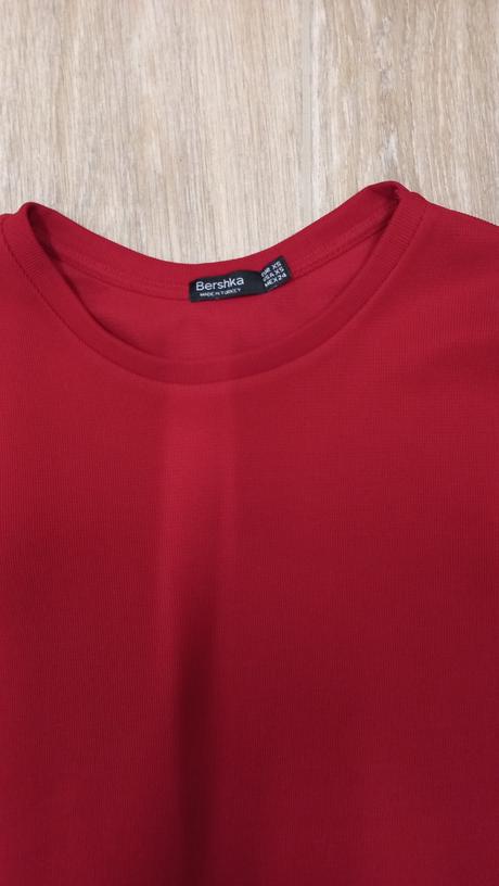 Červené šaty, bershka,xs